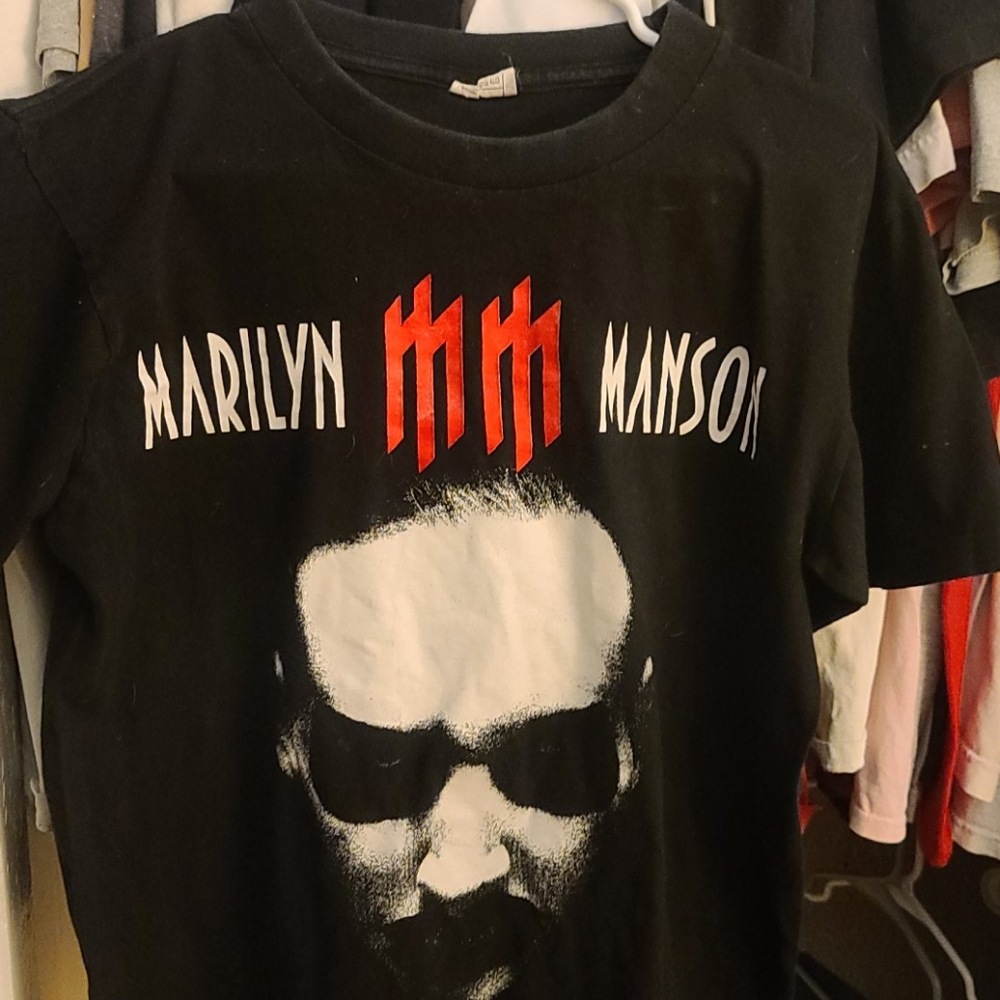 Marilyn Manson vintage tea